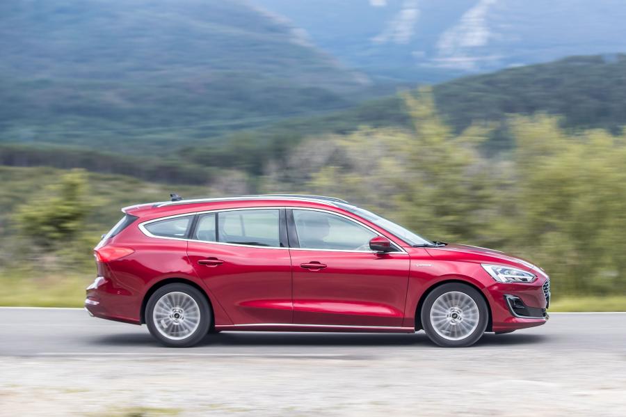  Ford Focus Vignale Turnier 2018 года  (WW) (фото 36 из 40)